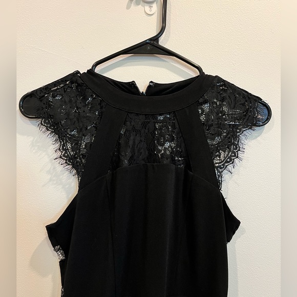 Women’s Black Express Lace BodyCon Dress - Picture 5 of 6